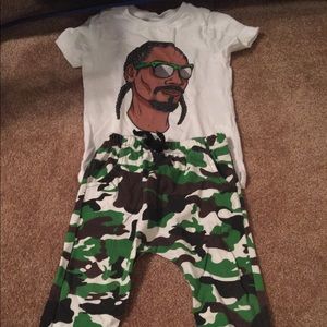 Snoop Dogg outfit